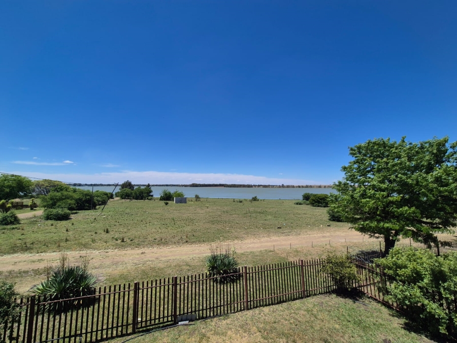 3 Bedroom Property for Sale in Oranjeville Free State